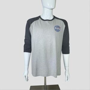 Chemistry Men’s NASA Gray Raglan Shirt